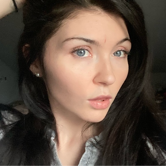 Meet your Posher, Sofie - Picture 1 of 1